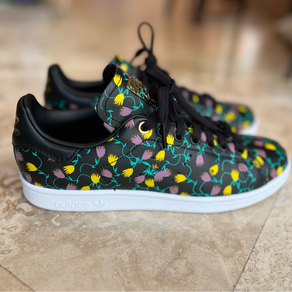 Adidas Stan Smith Originals Floral Print Leather sneakers size 7.5 EH2036
